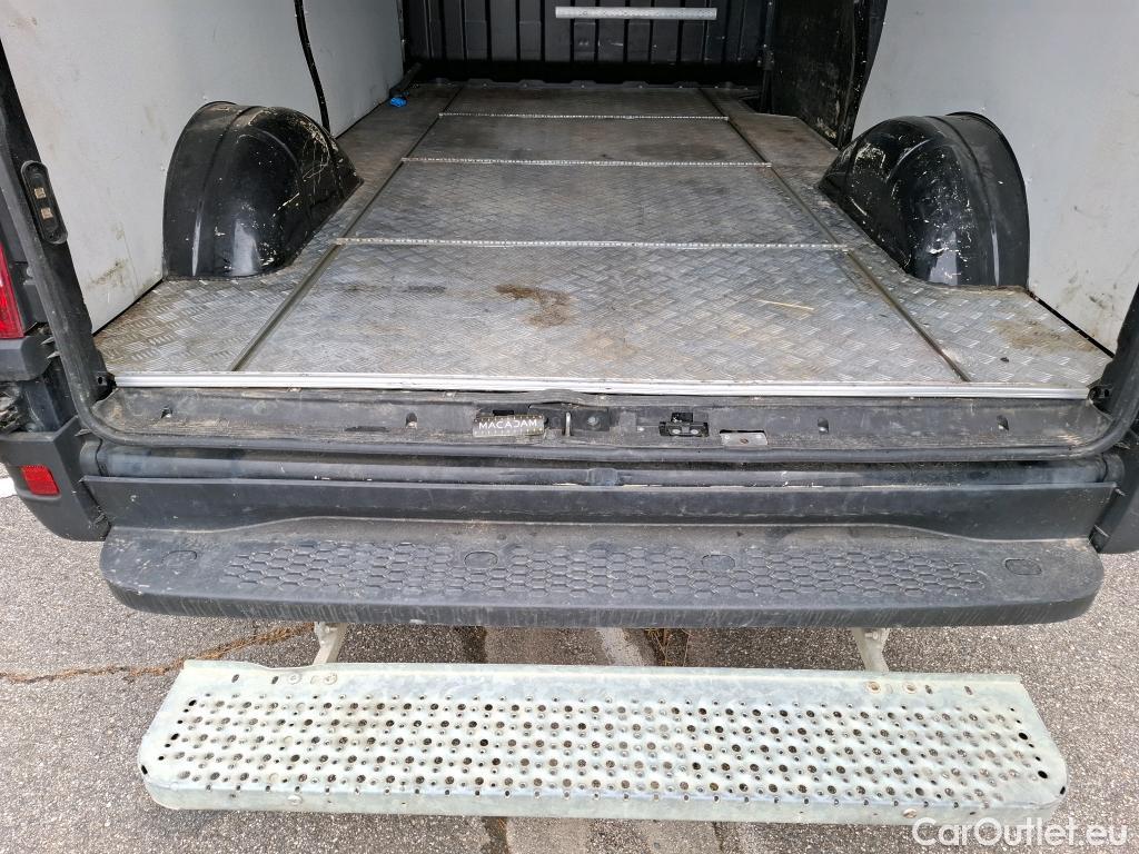  Iveco  Daily IVECO  / 2014 / 4P / Fourgon tôlé 2.3 35S16HA8 V11 H2 3520 / VENTE SANS CG #48