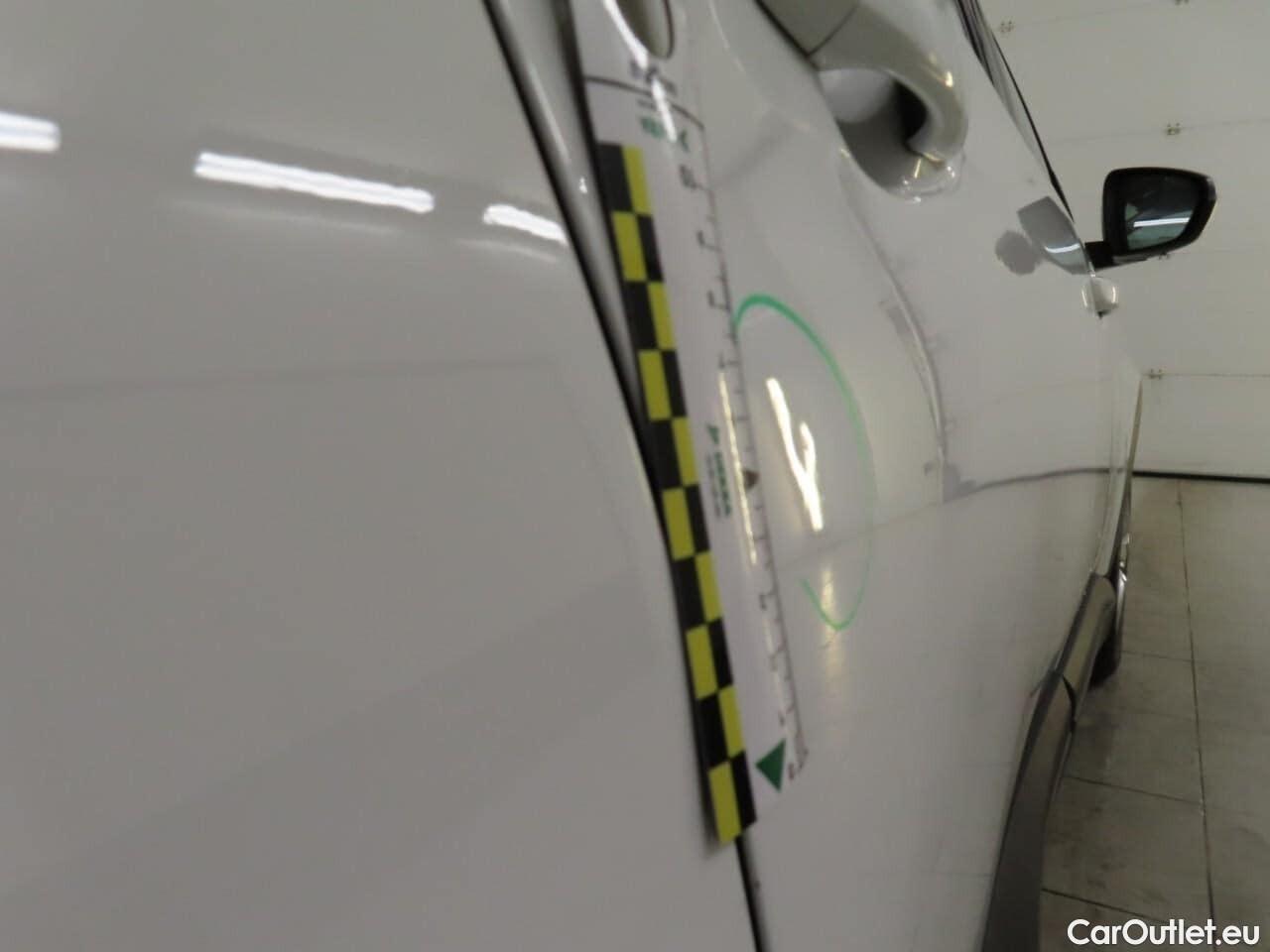  Peugeot  5008 1.2 PT BL. Executive #16