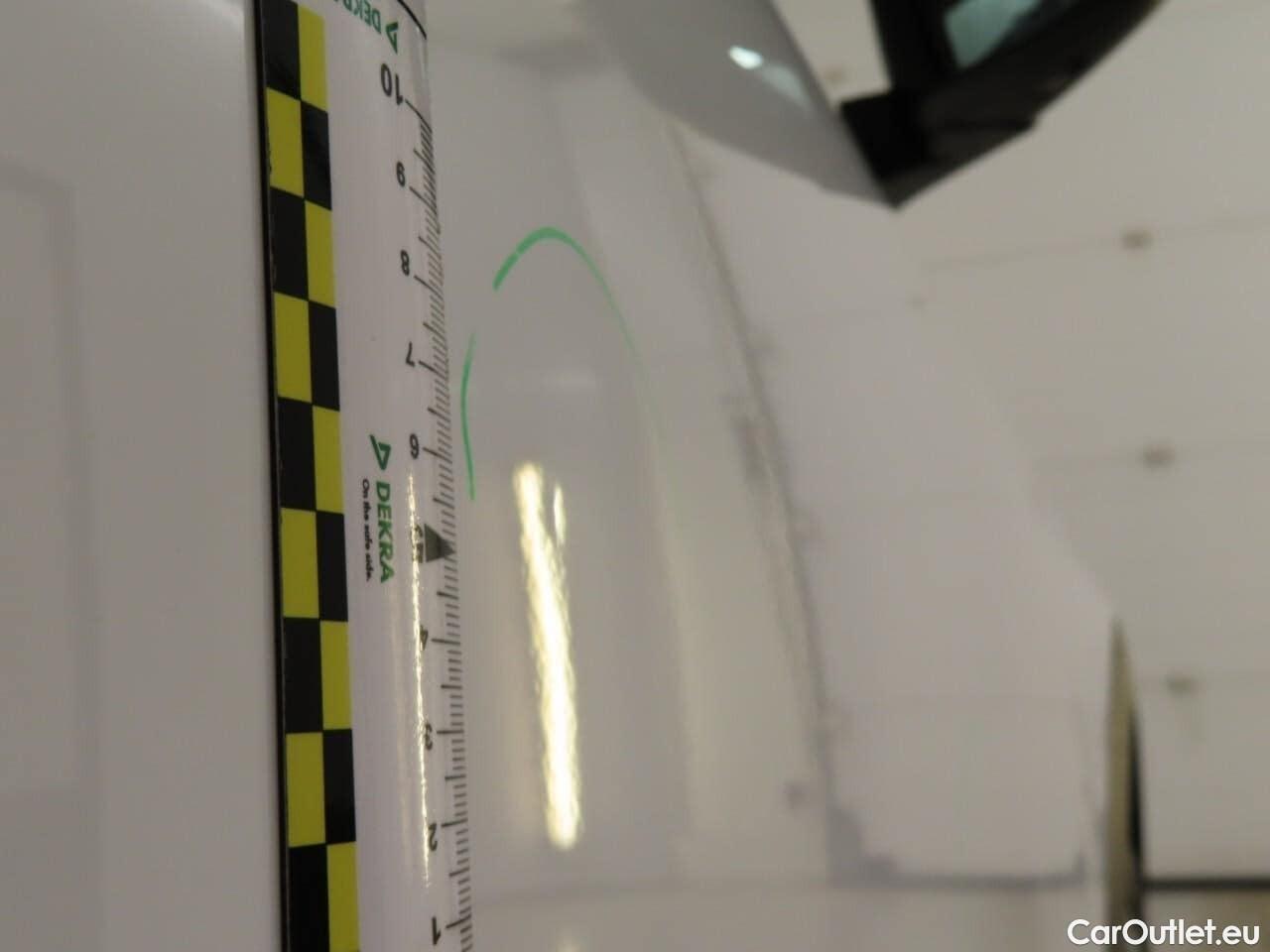  Peugeot  5008 1.2 PT BL. Executive #21