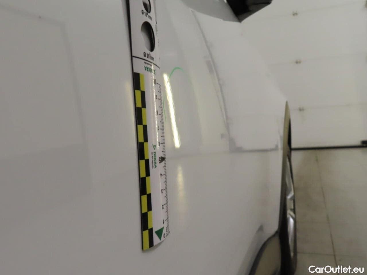  Peugeot  5008 1.2 PT BL. Executive #19