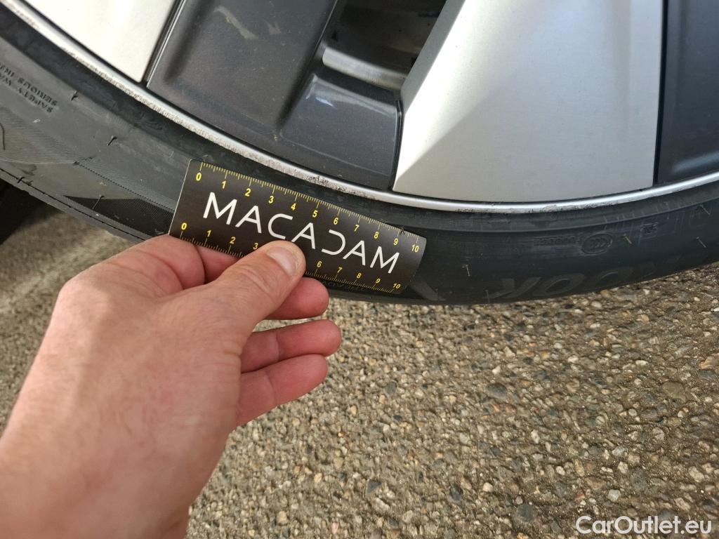  Tesla  Model Y TESLA  / 2020 / 5P / SUV Grand Autonomie Dual Motor AWD #8