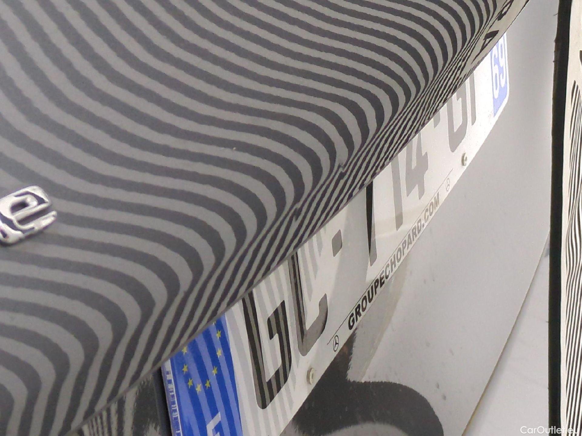  Mercedes  G-Klasee MERCEDES-BENZ GLC / 2019 / 5P / SUV 2.0 GLC 300 E BUSINESS LINE 4MATIC #35