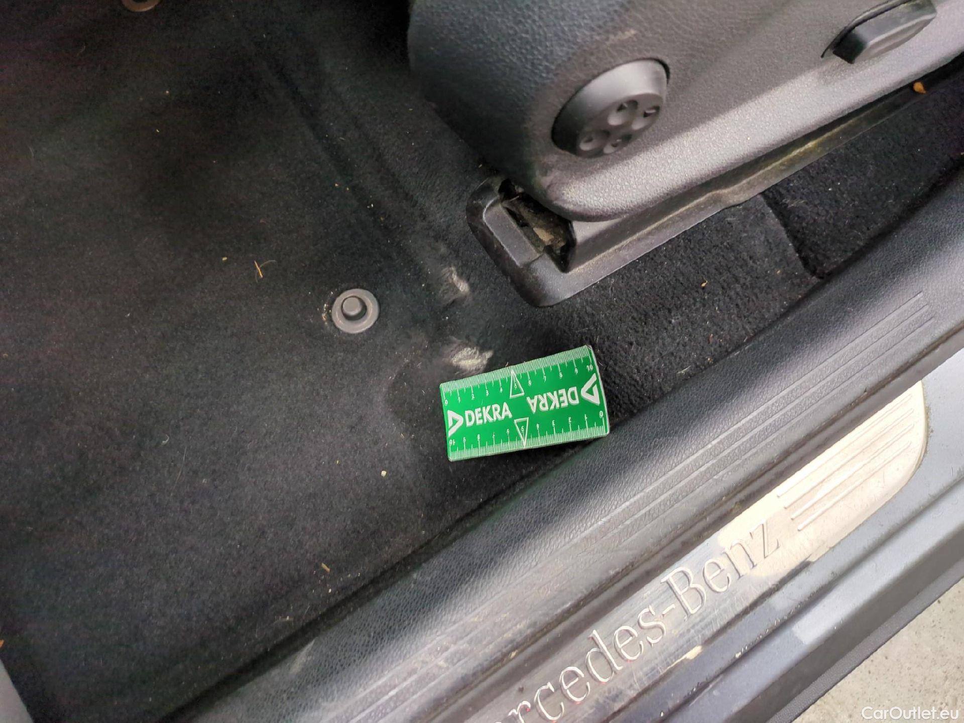  Mercedes  G-Klasee MERCEDES-BENZ GLC / 2019 / 5P / SUV 2.0 GLC 300 E BUSINESS LINE 4MATIC #3