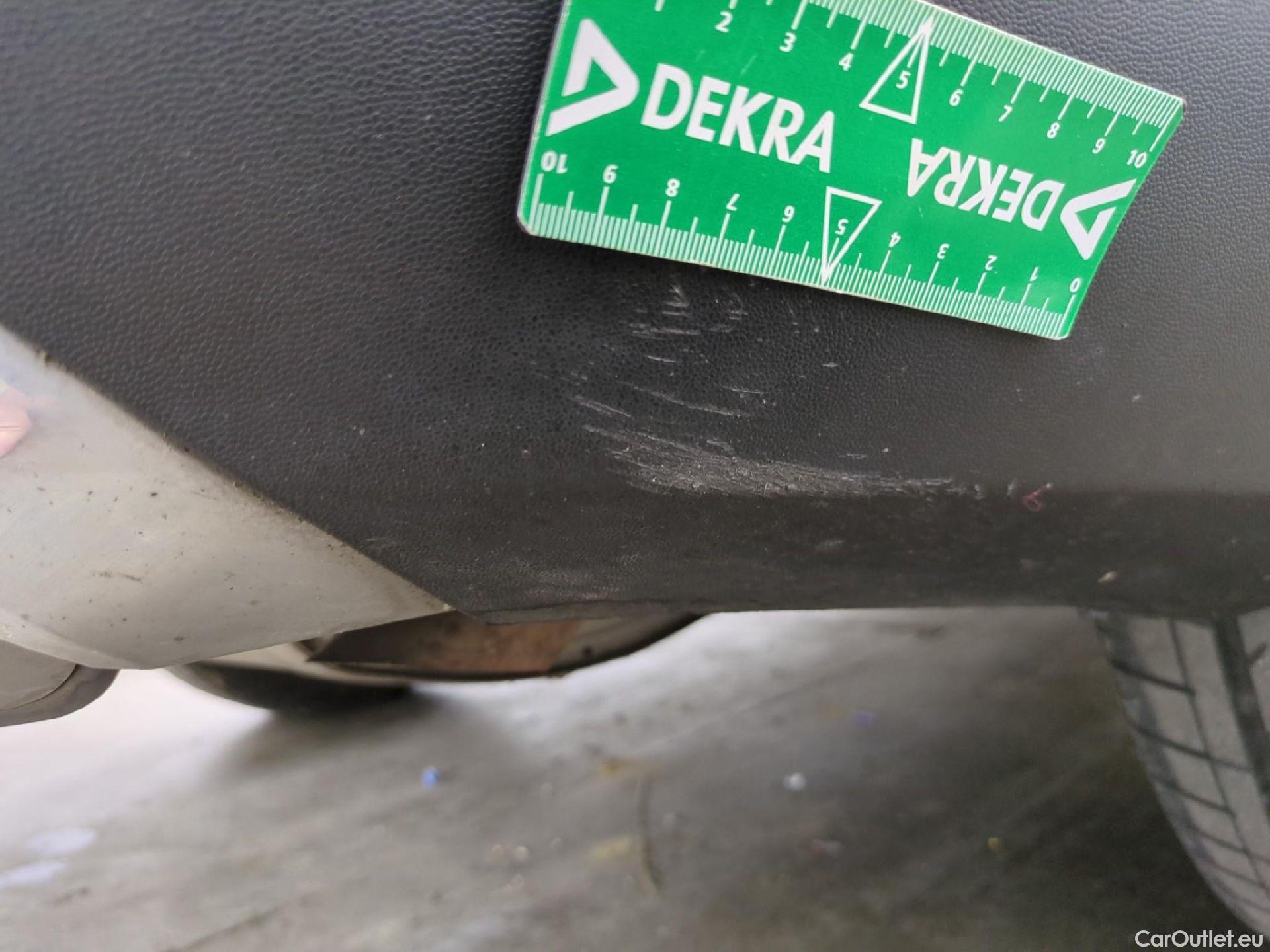  Mercedes  G-Klasee MERCEDES-BENZ GLC / 2019 / 5P / SUV 2.0 GLC 300 E BUSINESS LINE 4MATIC #38