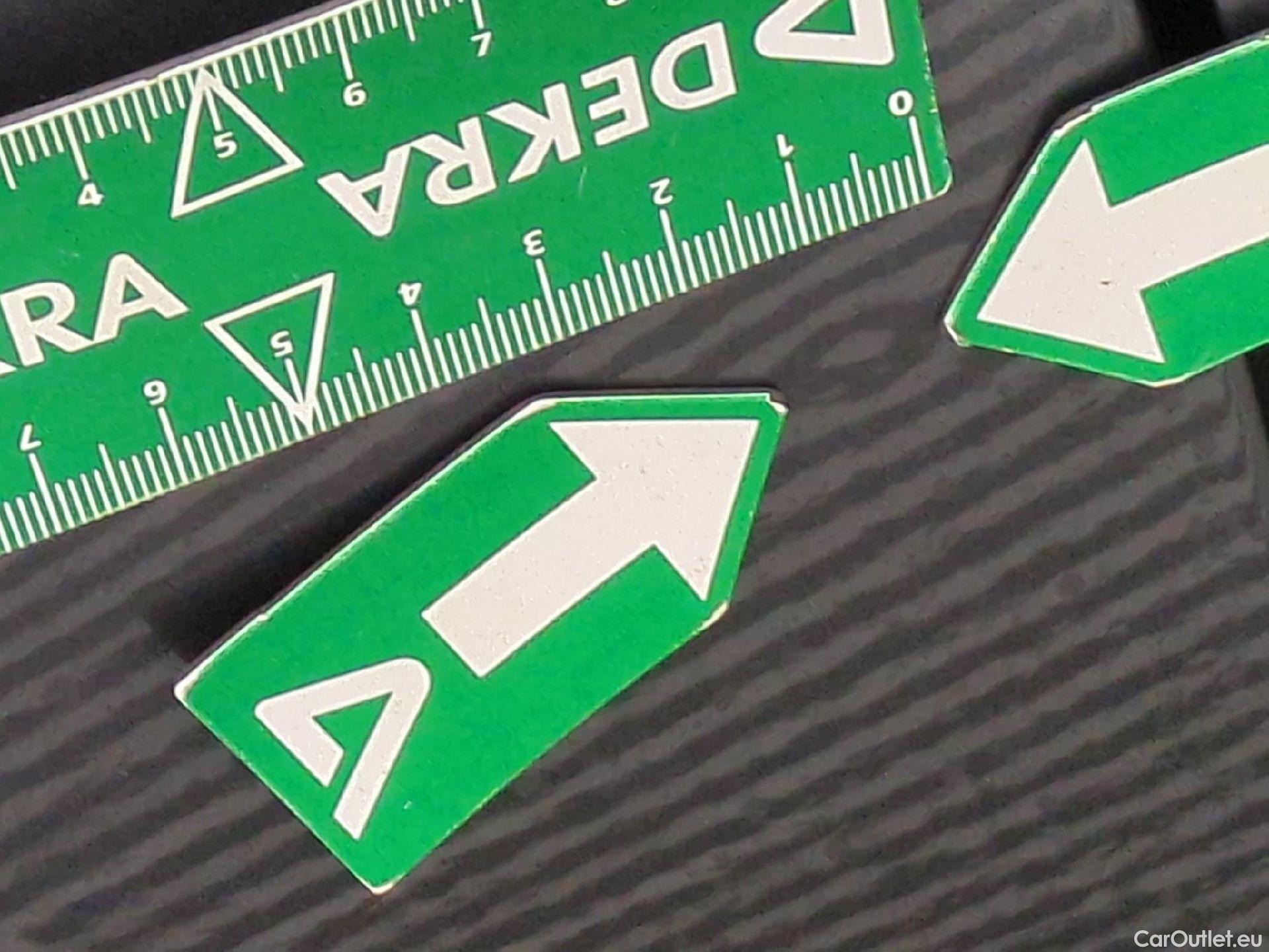  Mercedes  G-Klasee MERCEDES-BENZ GLC / 2019 / 5P / SUV 2.0 GLC 300 E BUSINESS LINE 4MATIC #19