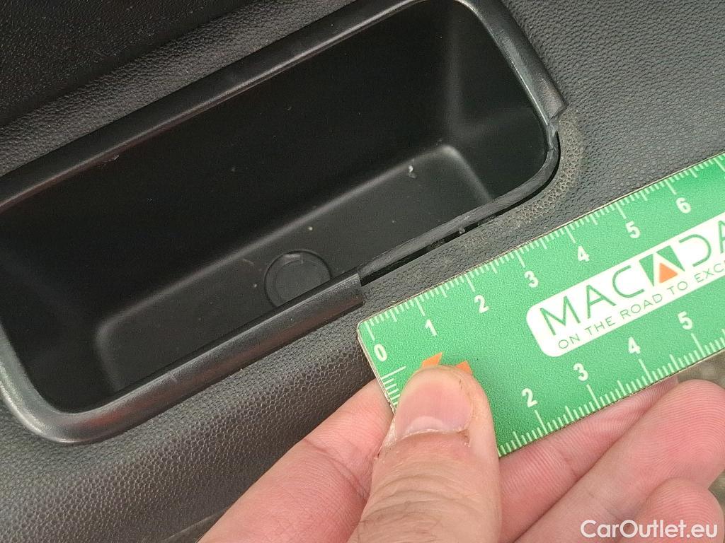  Citroen  C3  Société Feel 1.5 BlueHDI 100CV BVM6 E6dT #2