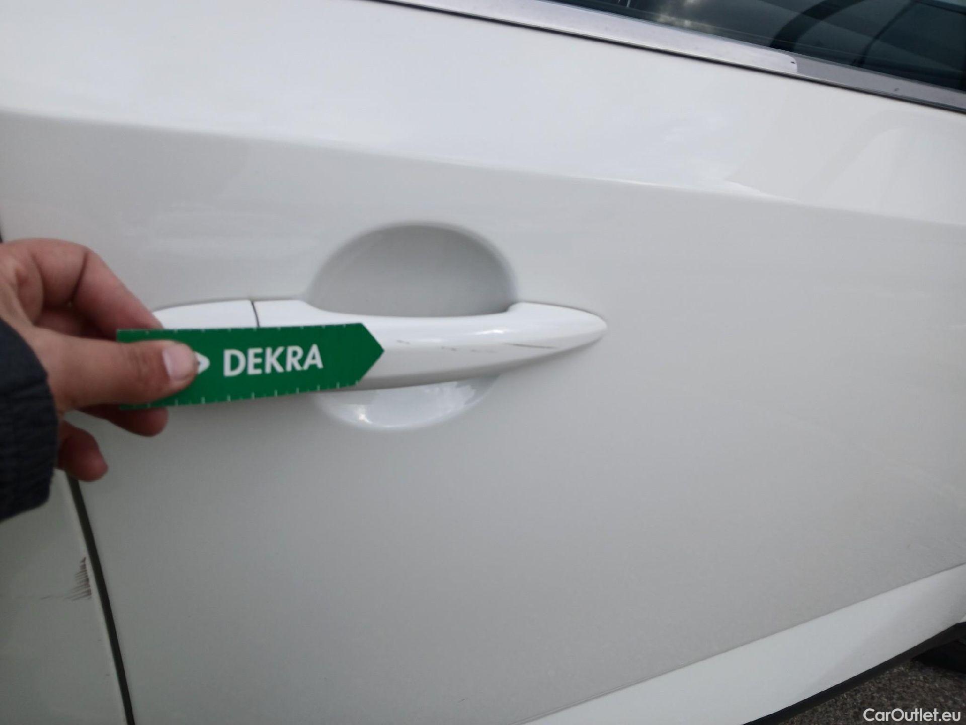  Nissan  Qashqai NISSAN  / 2021 / 5P / todoterreno DIG-T 116kW (158CV) mHEV Xtronic Acenta (AC2) #41