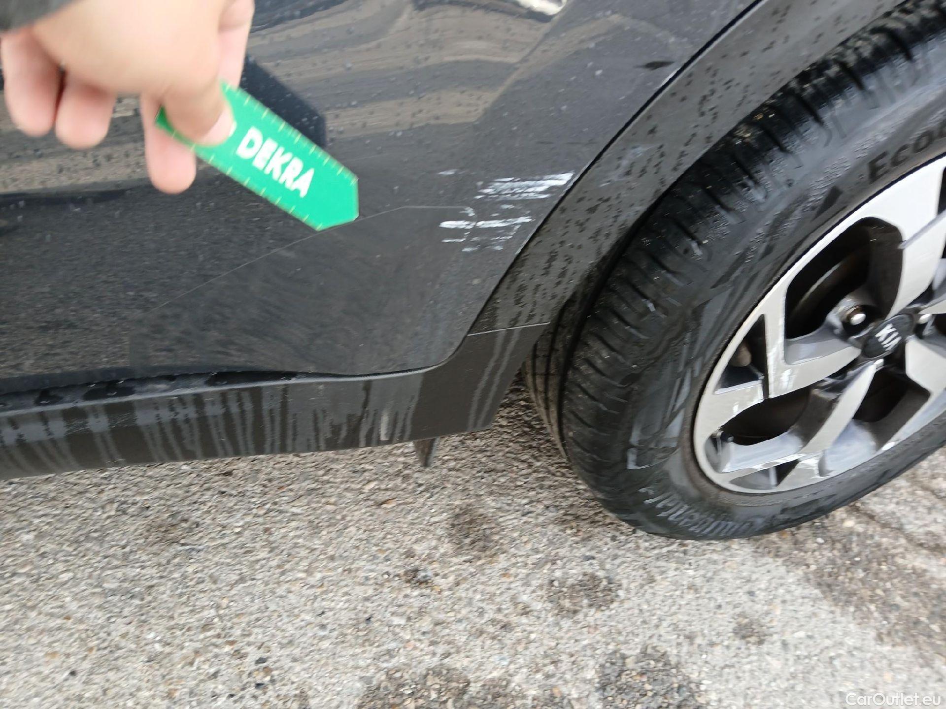  KIA  Sportage KIA  1.6MHEV Drive 100kW(136CV) 4x2(Crist Tintados)(CX) #8