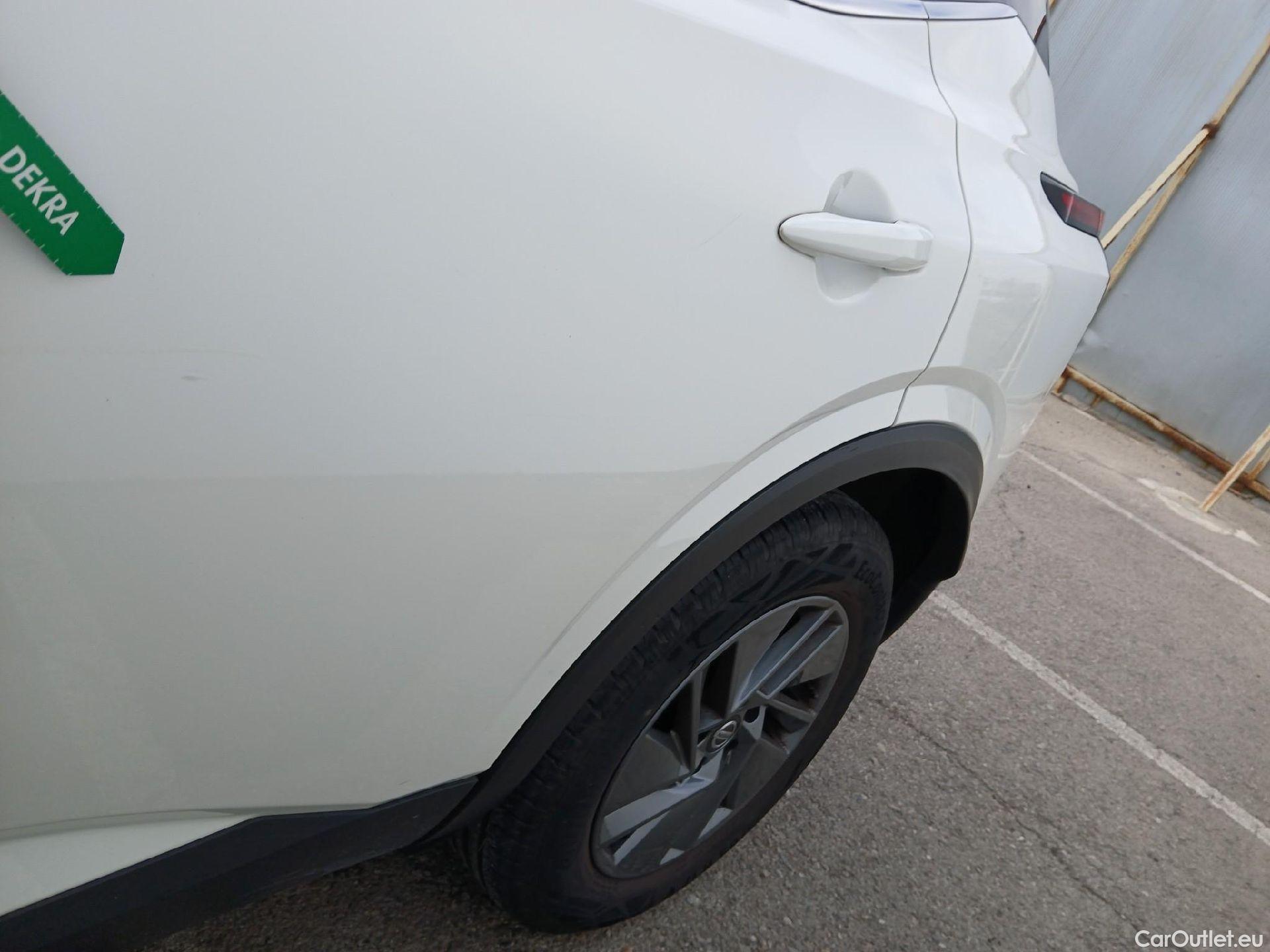  Nissan  Qashqai NISSAN  / 2021 / 5P / todoterreno DIG-T 116kW (158CV) mHEV Xtronic Acenta (AC2) #26