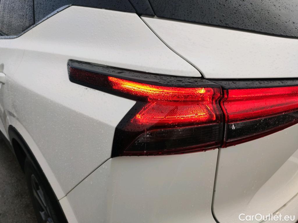  Nissan  Qashqai NISSAN  / 2021 / 5P / todoterreno DIG-T 116kW Xtronic N-Connecta #9