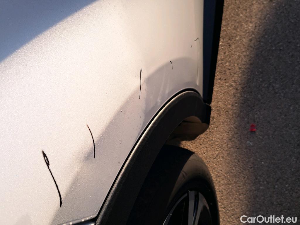  Toyota  C-HR TOYOTA  / 2019 / 5P / todoterreno 1.8 125H Advance #2