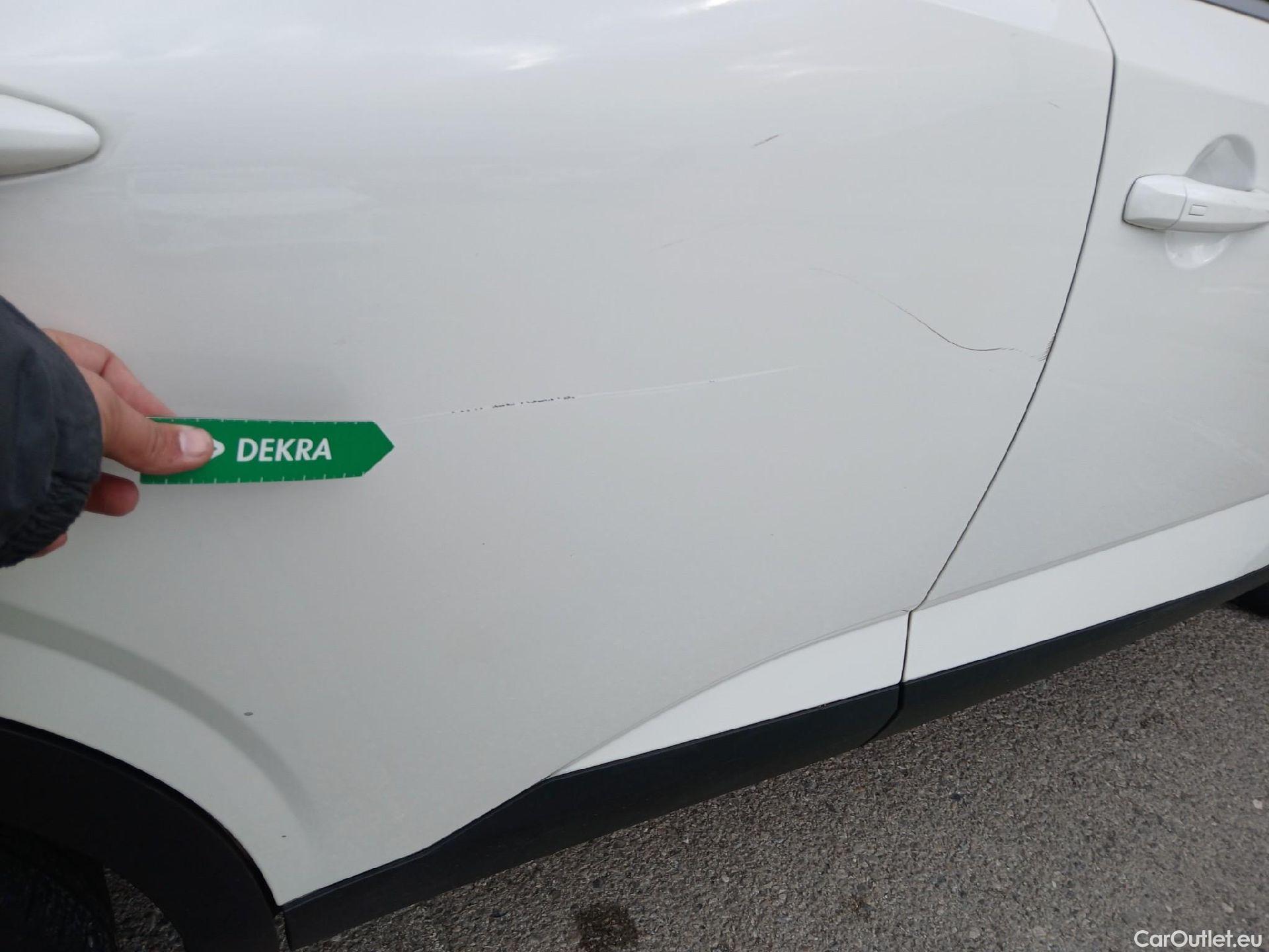  Nissan  Qashqai NISSAN  / 2021 / 5P / todoterreno DIG-T 116kW (158CV) mHEV Xtronic Acenta (AC2) #37