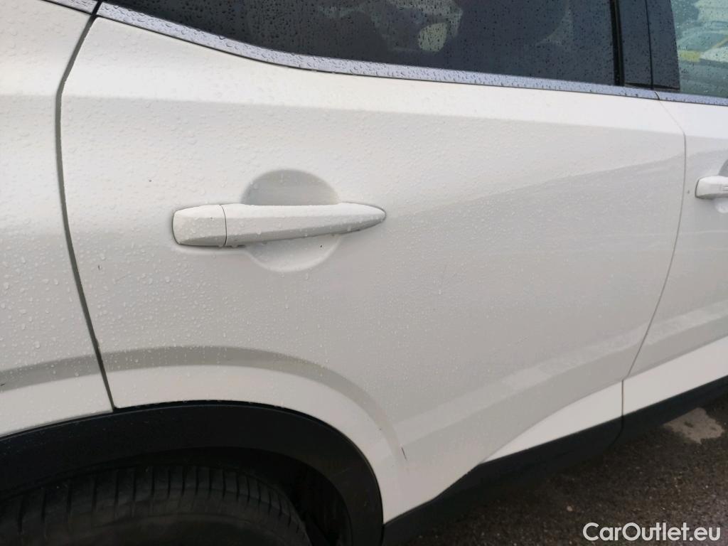  Nissan  Qashqai NISSAN  / 2021 / 5P / todoterreno DIG-T 116kW Xtronic N-Connecta #16