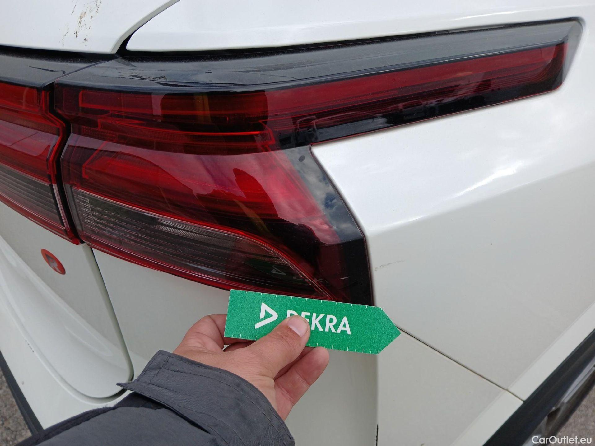  Nissan  Qashqai NISSAN  / 2021 / 5P / todoterreno DIG-T 116kW (158CV) mHEV Xtronic Acenta (AC2) #33