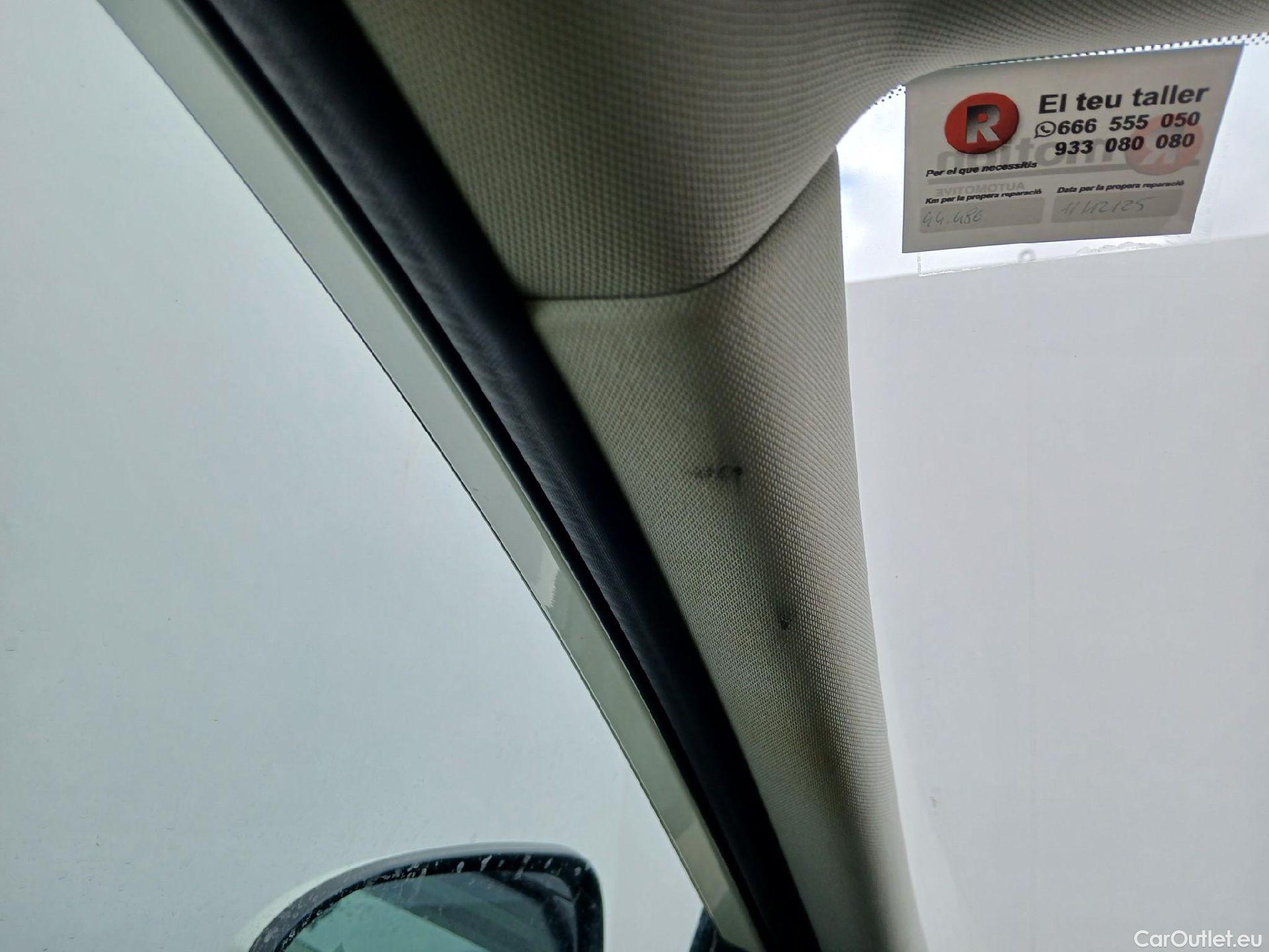  Nissan  Qashqai NISSAN  / 2021 / 5P / todoterreno DIG-T 116kW (158CV) mHEV Xtronic Acenta (AC2) #51