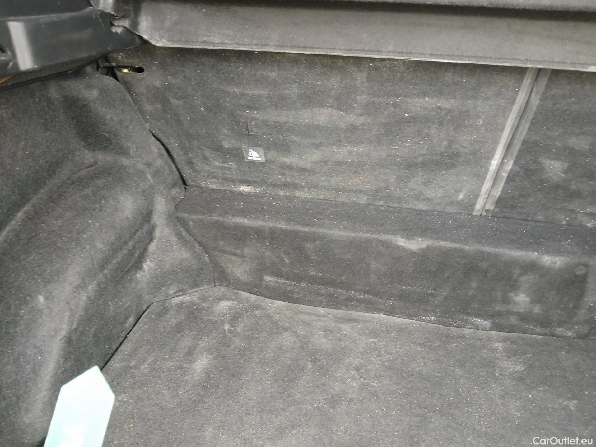  Nissan  Qashqai NISSAN  / 2021 / 5P / todoterreno DIG-T 116kW (158CV) mHEV Xtronic Acenta (AC2) #4