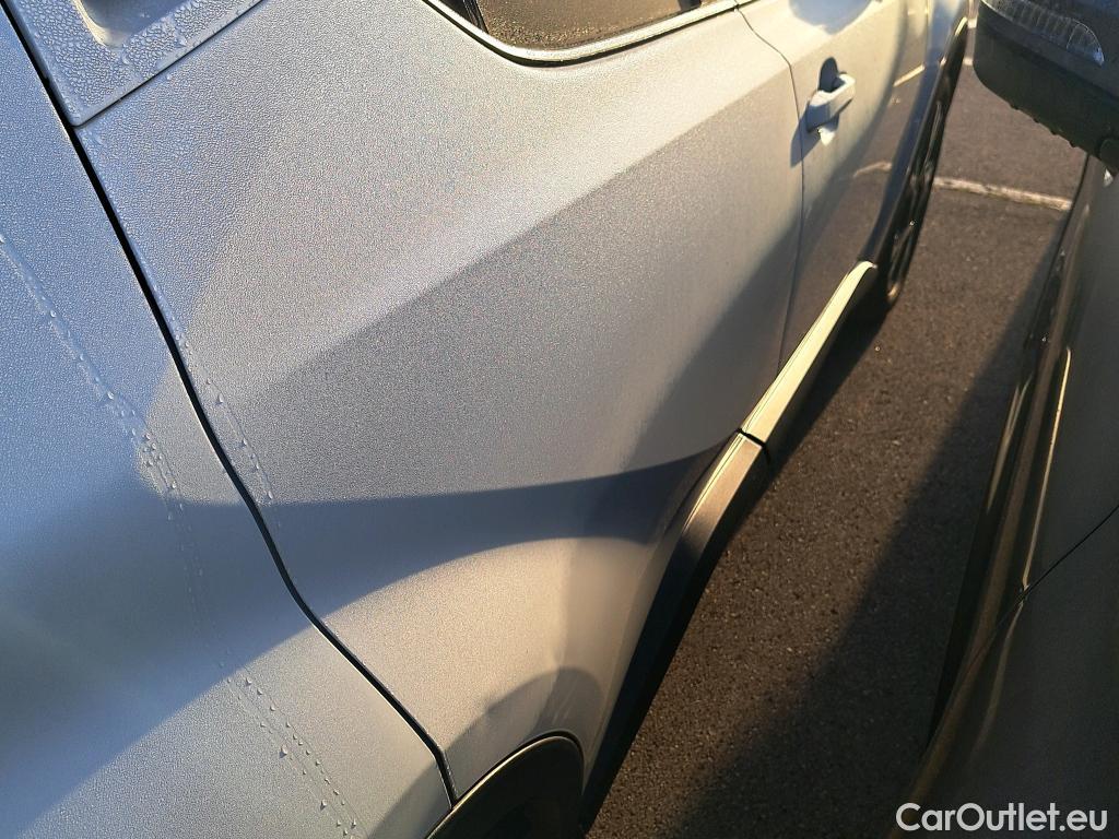  Toyota  C-HR TOYOTA  / 2019 / 5P / todoterreno 1.8 125H Advance #1