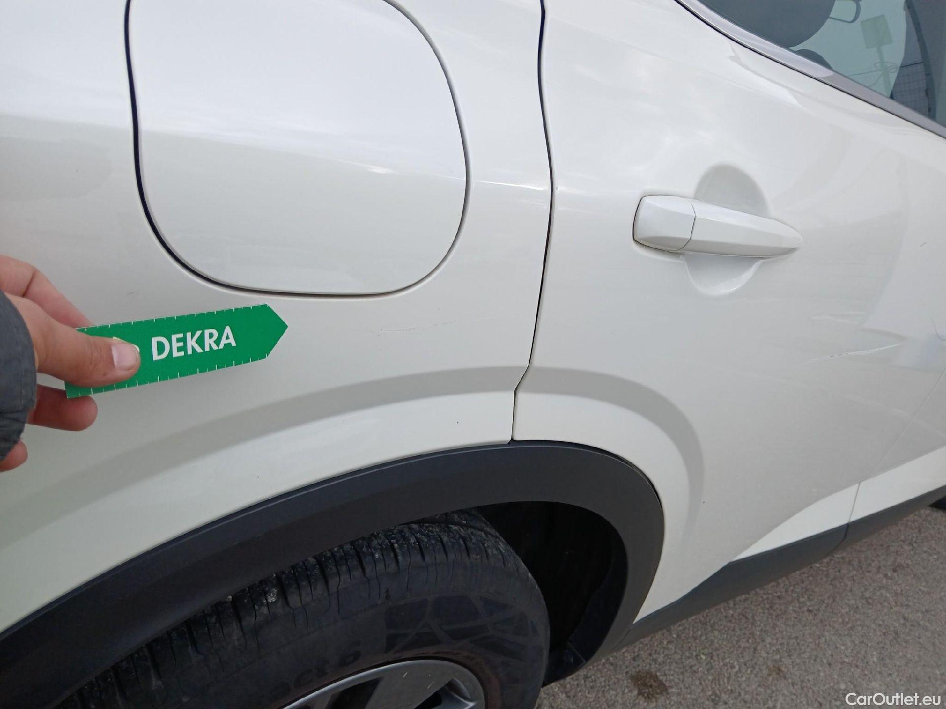  Nissan  Qashqai NISSAN  / 2021 / 5P / todoterreno DIG-T 116kW (158CV) mHEV Xtronic Acenta (AC2) #36