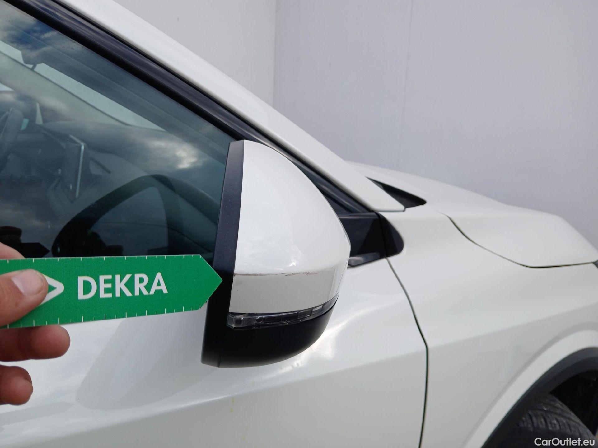  Nissan  Qashqai NISSAN  / 2021 / 5P / todoterreno DIG-T 116kW (158CV) mHEV Xtronic Acenta (AC2) #42