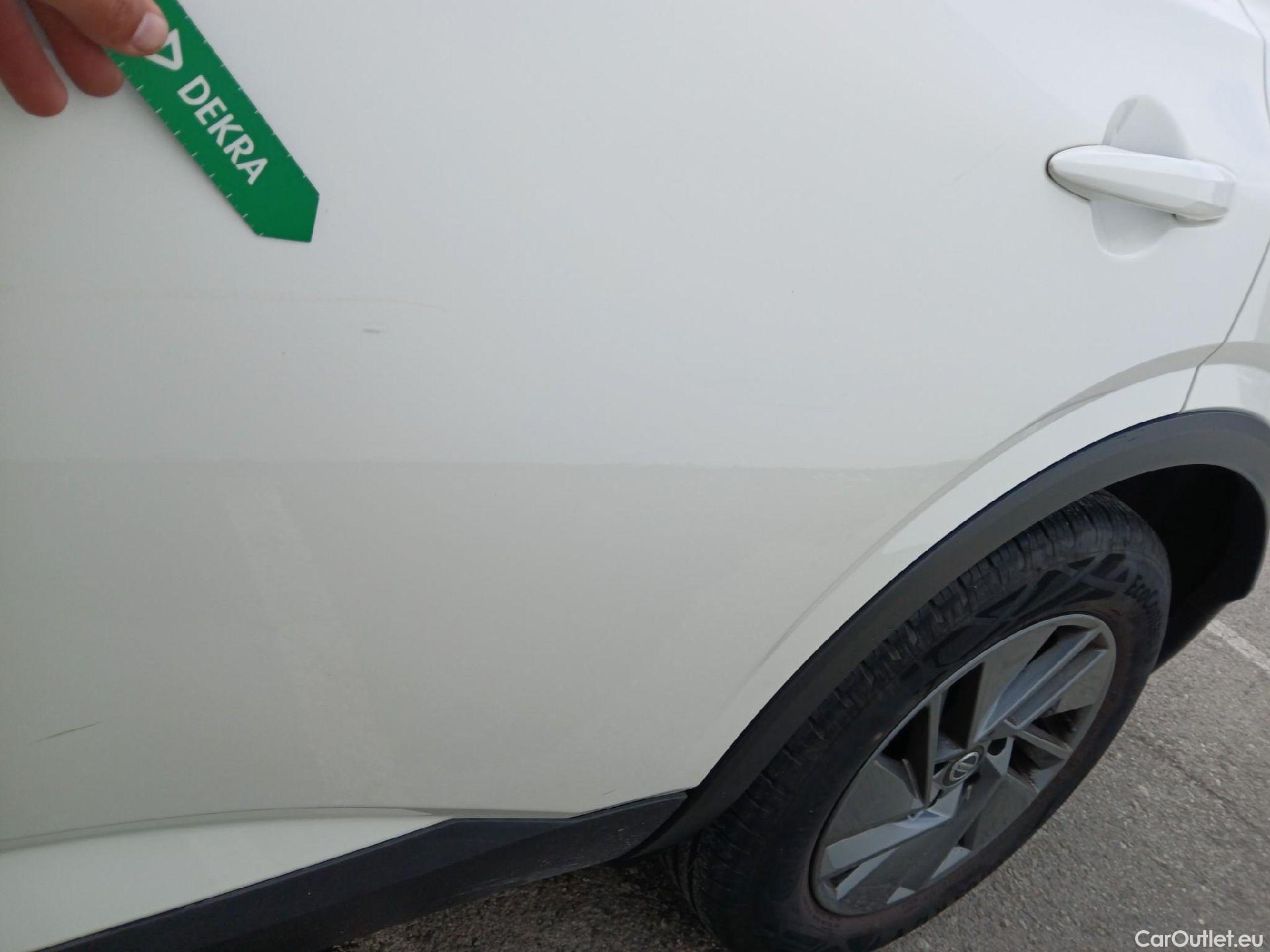  Nissan  Qashqai NISSAN  / 2021 / 5P / todoterreno DIG-T 116kW (158CV) mHEV Xtronic Acenta (AC2) #27