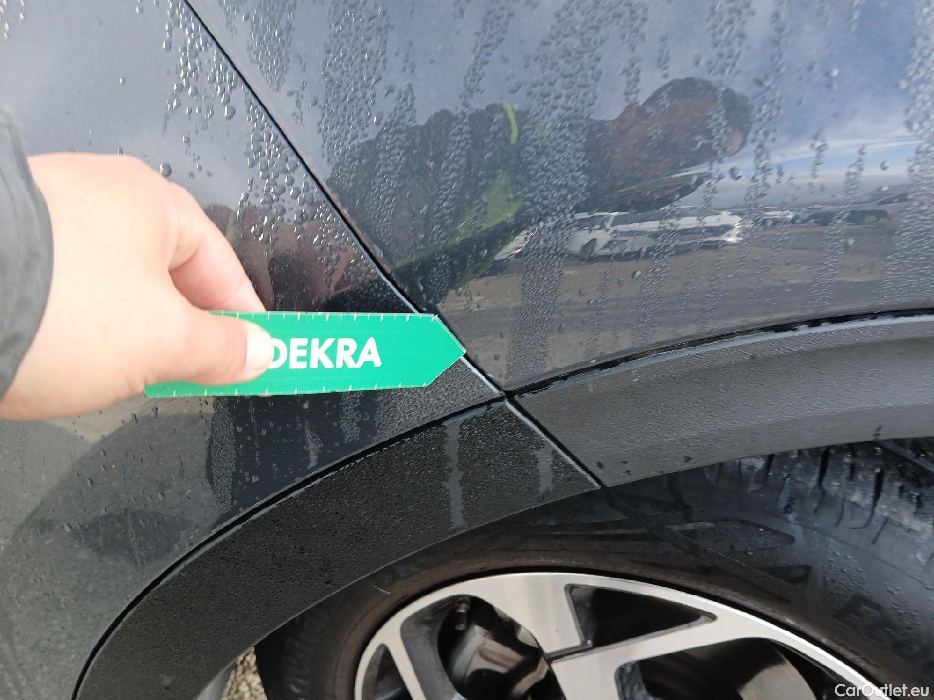  KIA  Sportage KIA  1.6MHEV Drive 100kW(136CV) 4x2(Crist Tintados)(CX) #5