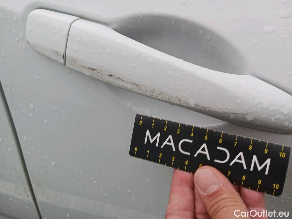  Nissan  Micra NISSAN  / 2017 / 5P / berlina con portón IG-T 68 kW (92 CV) E6D-F CVT Acenta #39