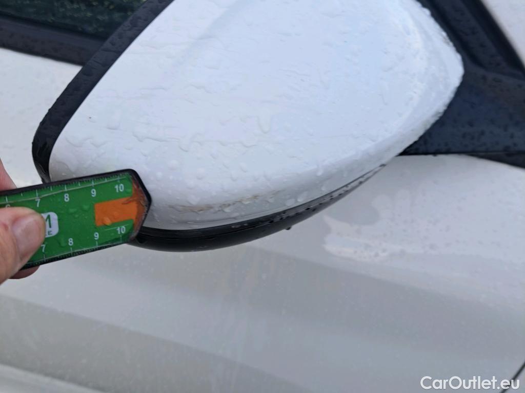  Peugeot  208 PEUGEOT  / 2019 / 5P / berlina con portón PureTech 73kW (100CV) EAT8 Allure Pack #33