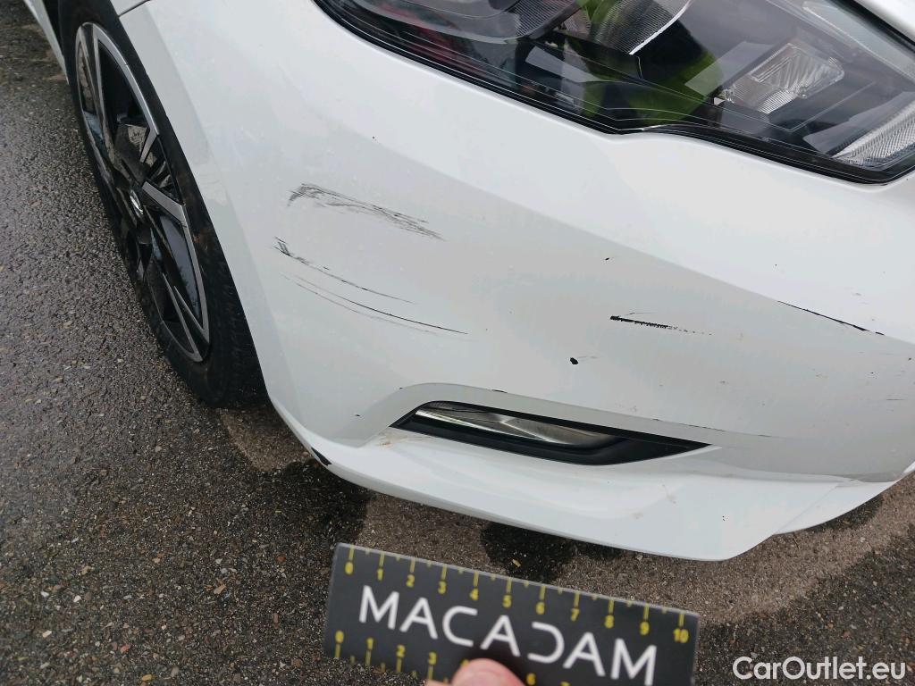  Nissan  Micra NISSAN  / 2017 / 5P / berlina con portón IG-T 68 kW (92 CV) E6D-F CVT Acenta #21