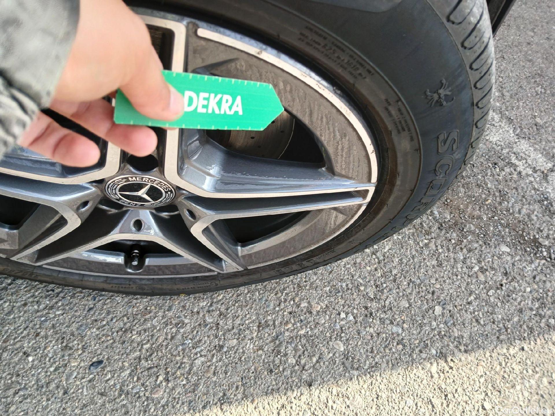  Mercedes  G-Klasee MERCEDES-BENZ GLC Coupé / 2019 / 5P / coupé GLC 300 e 4MATIC #25