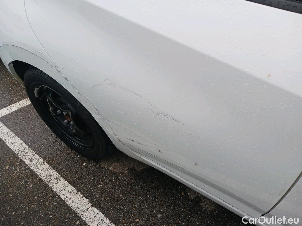  Nissan  Micra NISSAN  / 2017 / 5P / berlina con portón IG-T 68 kW (92 CV) E6D-F CVT Acenta #7