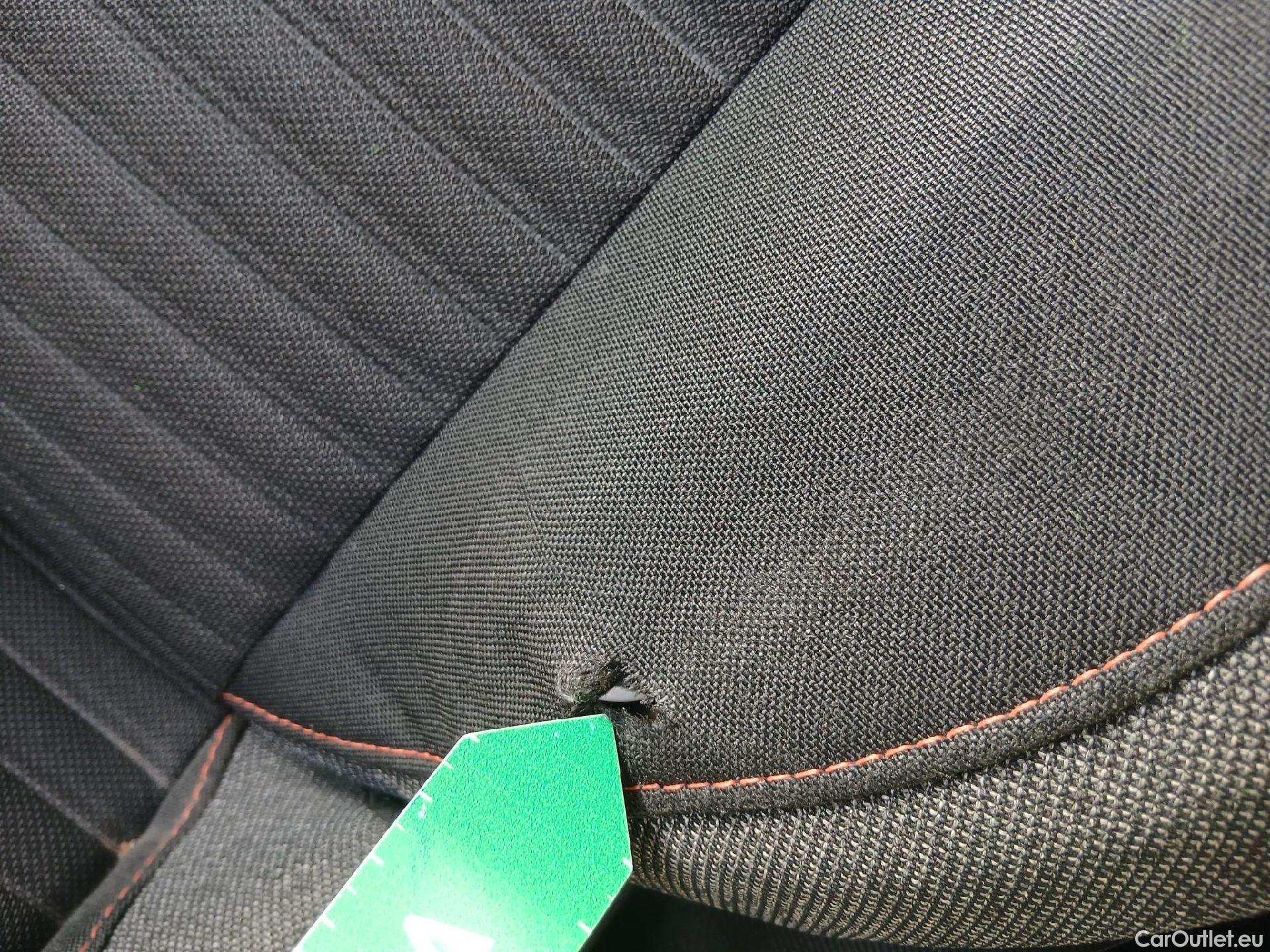  Peugeot  2008 PEUGEOT  / 2019 / 5P / todoterreno Active Pack BlueHDI 81kW (110CV) #8