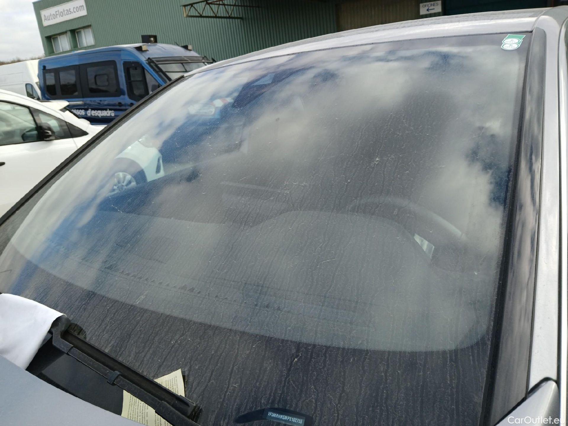  Peugeot  3008  Allure Pack 1.2 PureTech 130CV MT6 E6d #2