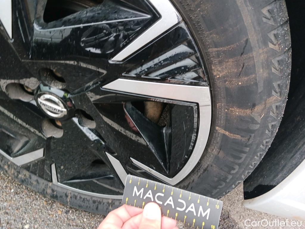  Nissan  Micra NISSAN  / 2017 / 5P / berlina con portón IG-T 68 kW (92 CV) E6D-F CVT Acenta #35