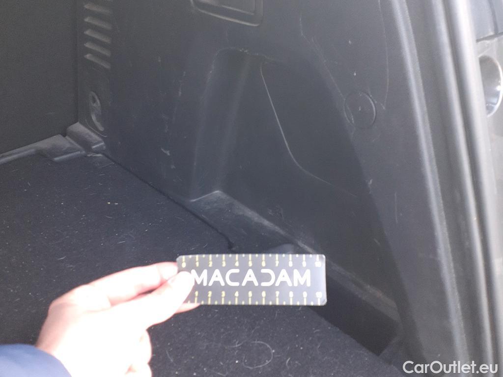  Peugeot  3008 PEUGEOT  / 2020 / 5P / todoterreno 1.5 BlueHDi 96kW (130CV) S&S Active Pack (AC3) #15