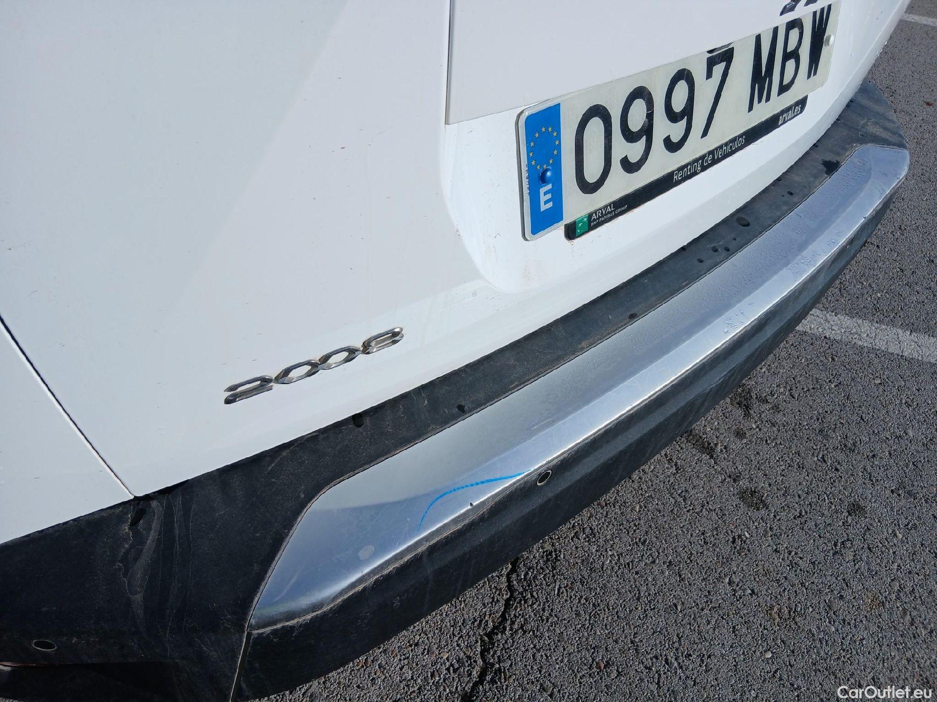  Peugeot  2008 PEUGEOT  / 2019 / 5P / todoterreno Active Pack BlueHDI 81kW (110CV) #33