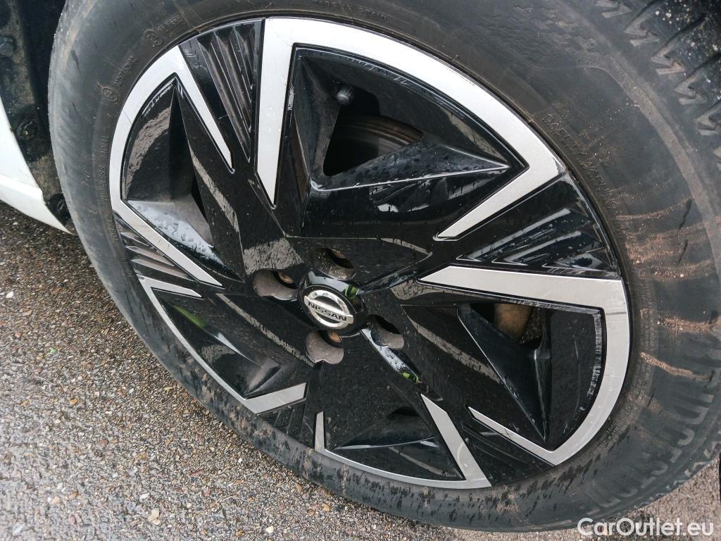  Nissan  Micra NISSAN  / 2017 / 5P / berlina con portón IG-T 68 kW (92 CV) E6D-F CVT Acenta #34