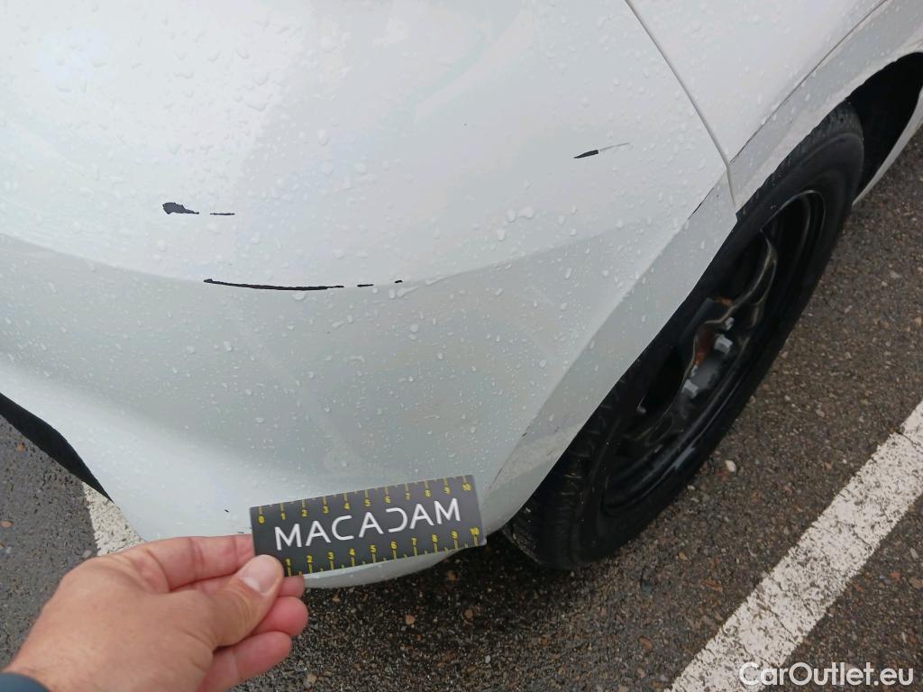  Nissan  Micra NISSAN  / 2017 / 5P / berlina con portón IG-T 68 kW (92 CV) E6D-F CVT Acenta #23