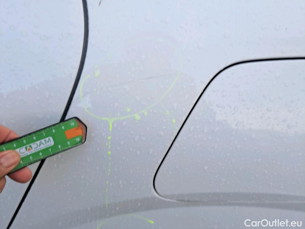  Peugeot  208 PEUGEOT  / 2019 / 5P / berlina con portón PureTech 73kW (100CV) EAT8 Allure Pack #12