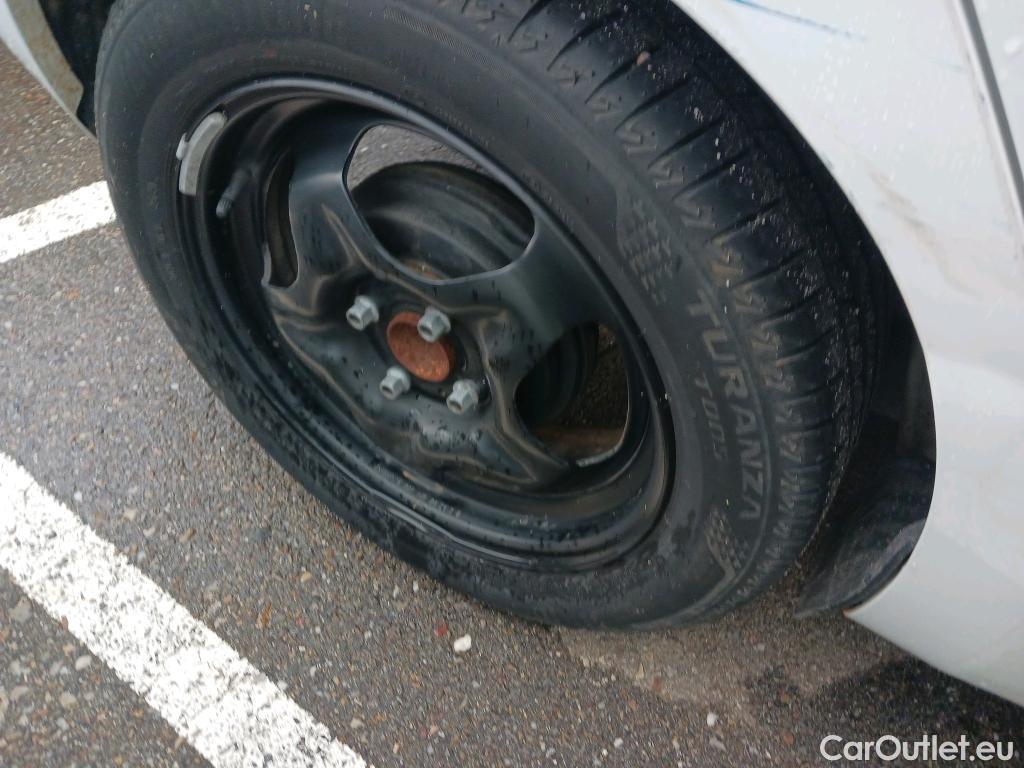  Nissan  Micra NISSAN  / 2017 / 5P / berlina con portón IG-T 68 kW (92 CV) E6D-F CVT Acenta #32