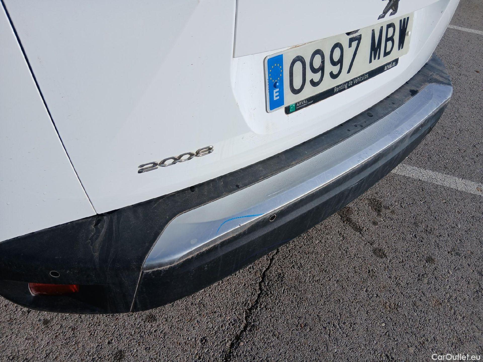  Peugeot  2008 PEUGEOT  / 2019 / 5P / todoterreno Active Pack BlueHDI 81kW (110CV) #35