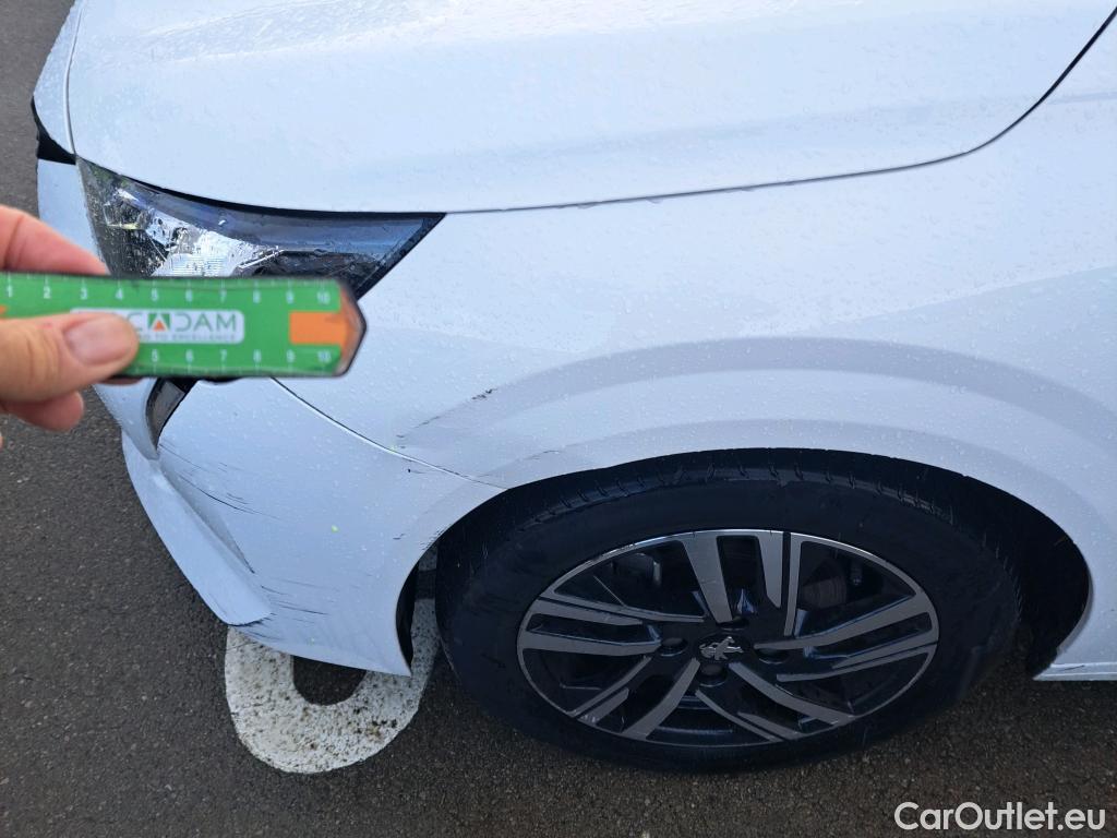  Peugeot  208 PEUGEOT  / 2019 / 5P / berlina con portón PureTech 73kW (100CV) EAT8 Allure Pack #1