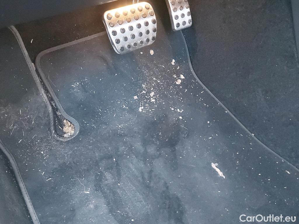  Mercedes  GLA Clase   250 e (247.785)AMG 1.3 AMG Line 220CV AT8 E6d #8