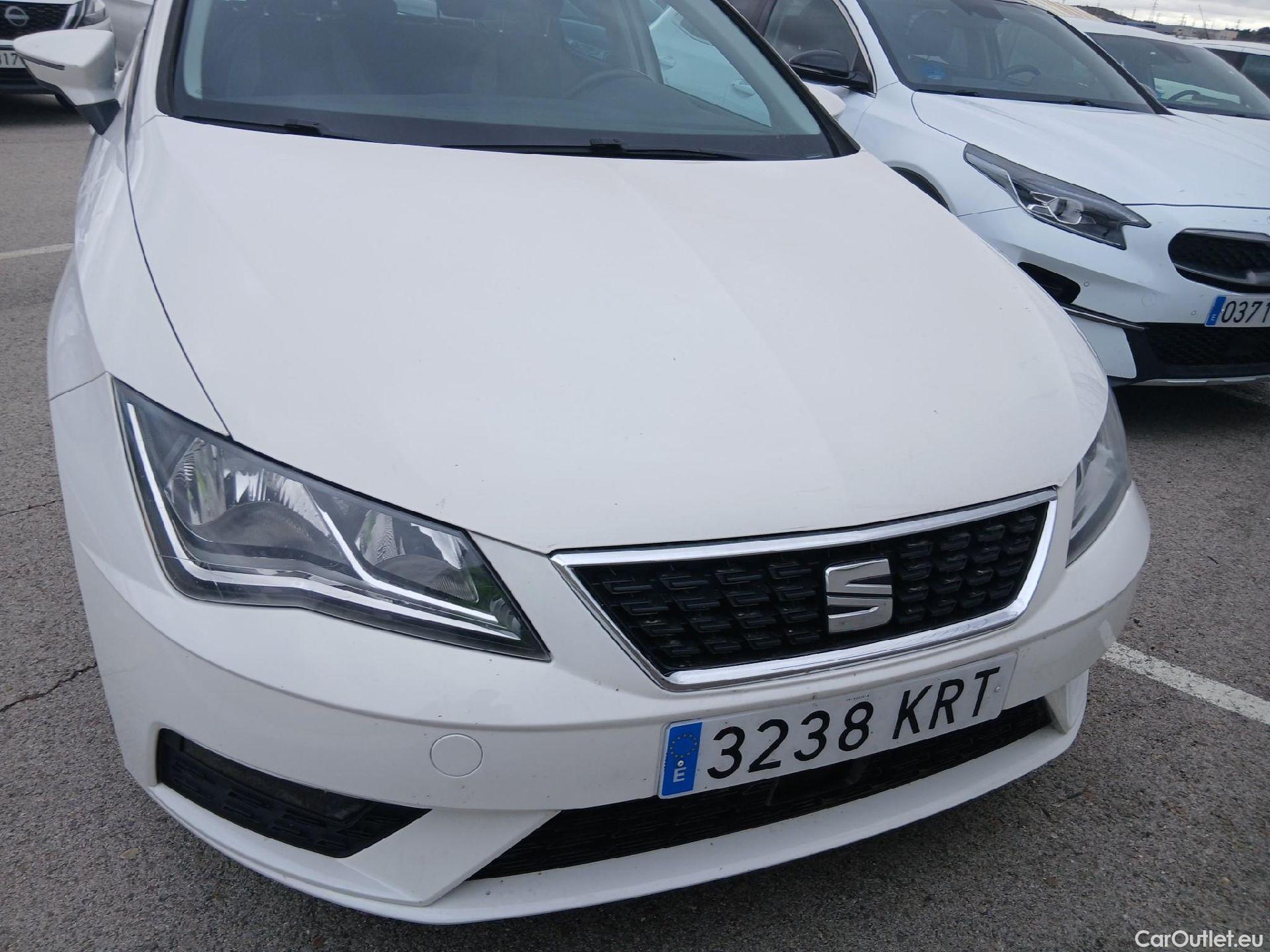  Seat  Leon SEAT León / 2016 / 5P / berlina con portón 1.5 TSI 95kW (130CV) St&Sp Style Visio Edition #9