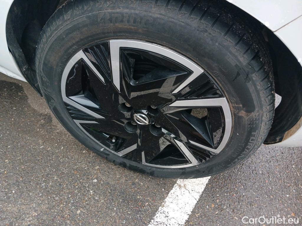  Nissan  Micra NISSAN  / 2017 / 5P / berlina con portón IG-T 68 kW (92 CV) E6D-F CVT Acenta #30