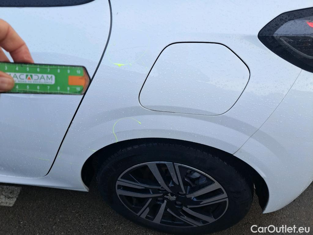  Peugeot  208 PEUGEOT  / 2019 / 5P / berlina con portón PureTech 73kW (100CV) EAT8 Allure Pack #10