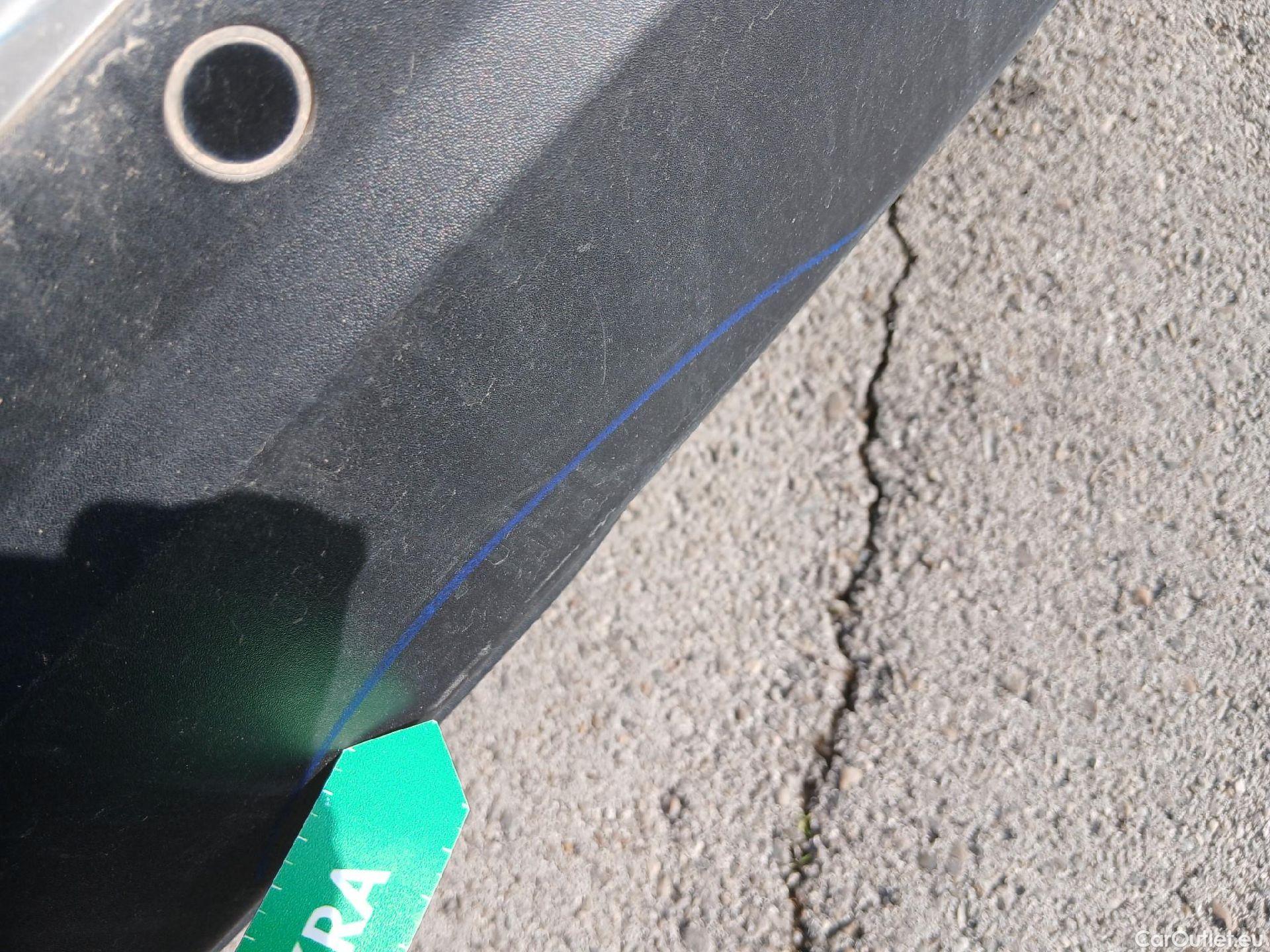  Peugeot  2008 PEUGEOT  / 2019 / 5P / todoterreno Active Pack BlueHDI 81kW (110CV) #34