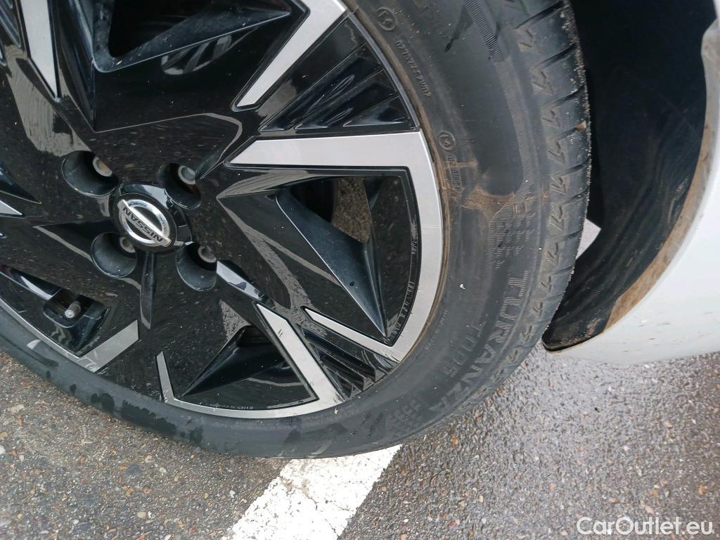  Nissan  Micra NISSAN  / 2017 / 5P / berlina con portón IG-T 68 kW (92 CV) E6D-F CVT Acenta #43