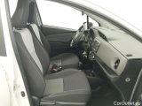  Toyota  Yaris TOYOTA  / 2017 / 5P / berlina con portón 1.5 100H Active #6