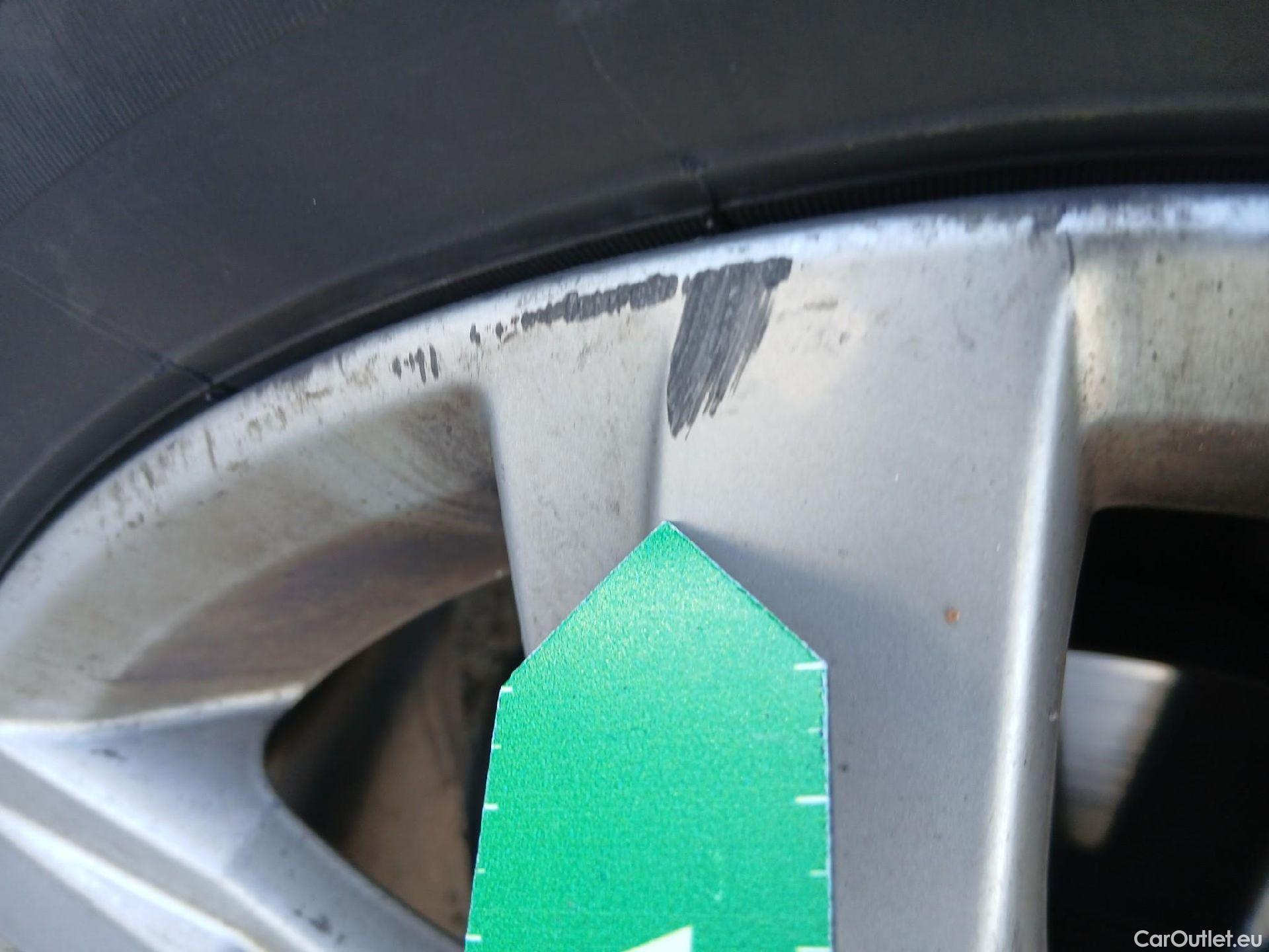  Volkswagen  T-ROC VOLKSWAGEN  / 2017 / 5P / todoterreno Advance 2.0 TDI 85kW (115CV) #28