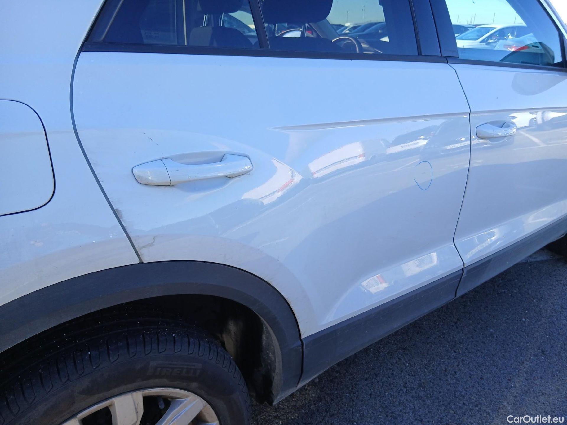  Volkswagen  T-ROC VOLKSWAGEN  / 2017 / 5P / todoterreno Advance 2.0 TDI 85kW (115CV) #26